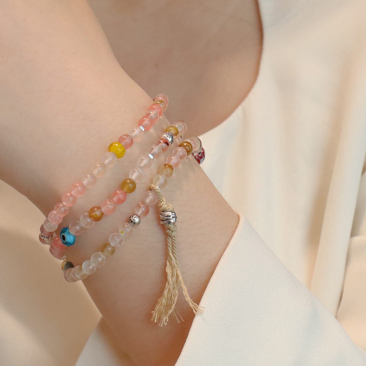 Wood Whisper Rhyme – Red Wood Grain Stone Tassel Bracelet