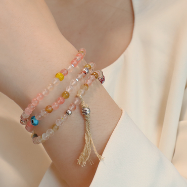 Wood Whisper Rhyme – Red Wood Grain Stone Tassel Bracelet