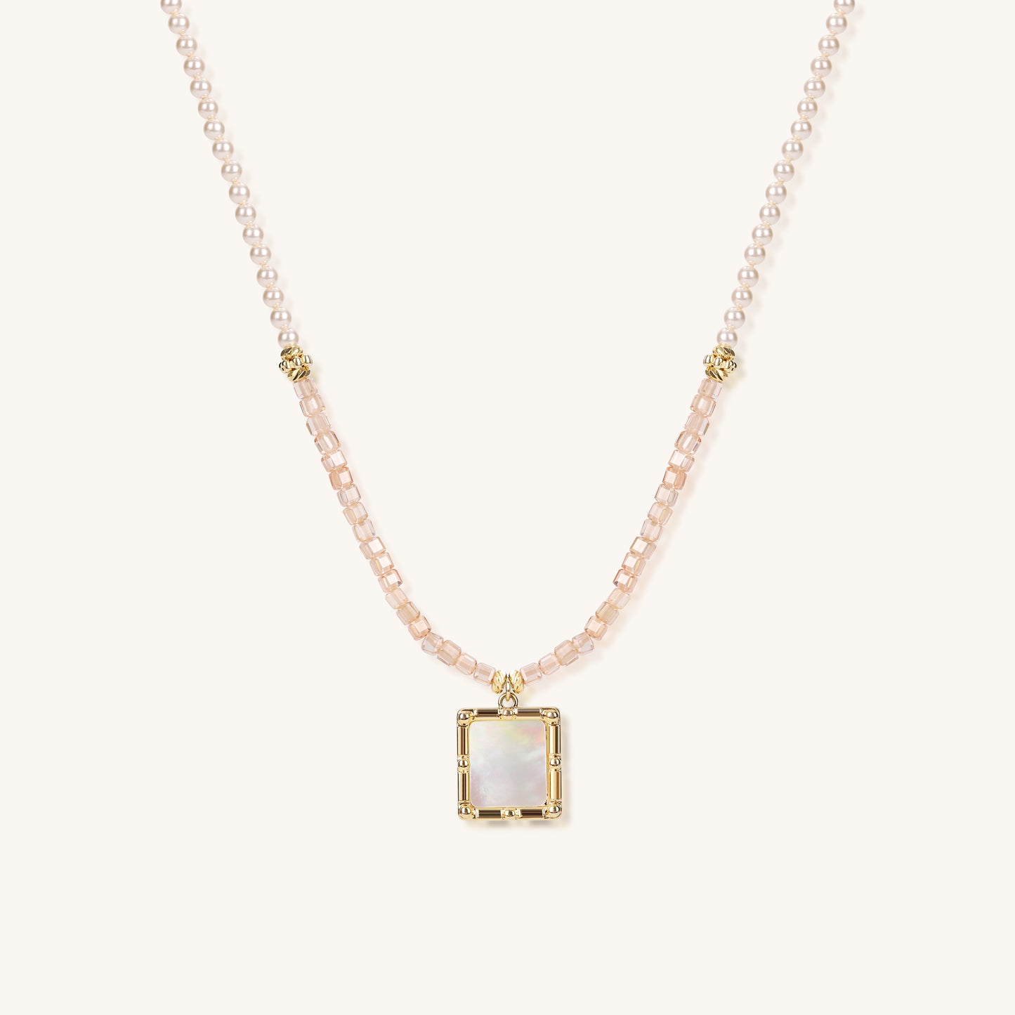 Pearl Color & Crystal Light – Pearl & Crystal Necklace