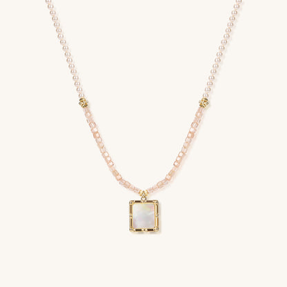 Pearl Color & Crystal Light – Pearl & Crystal Necklace